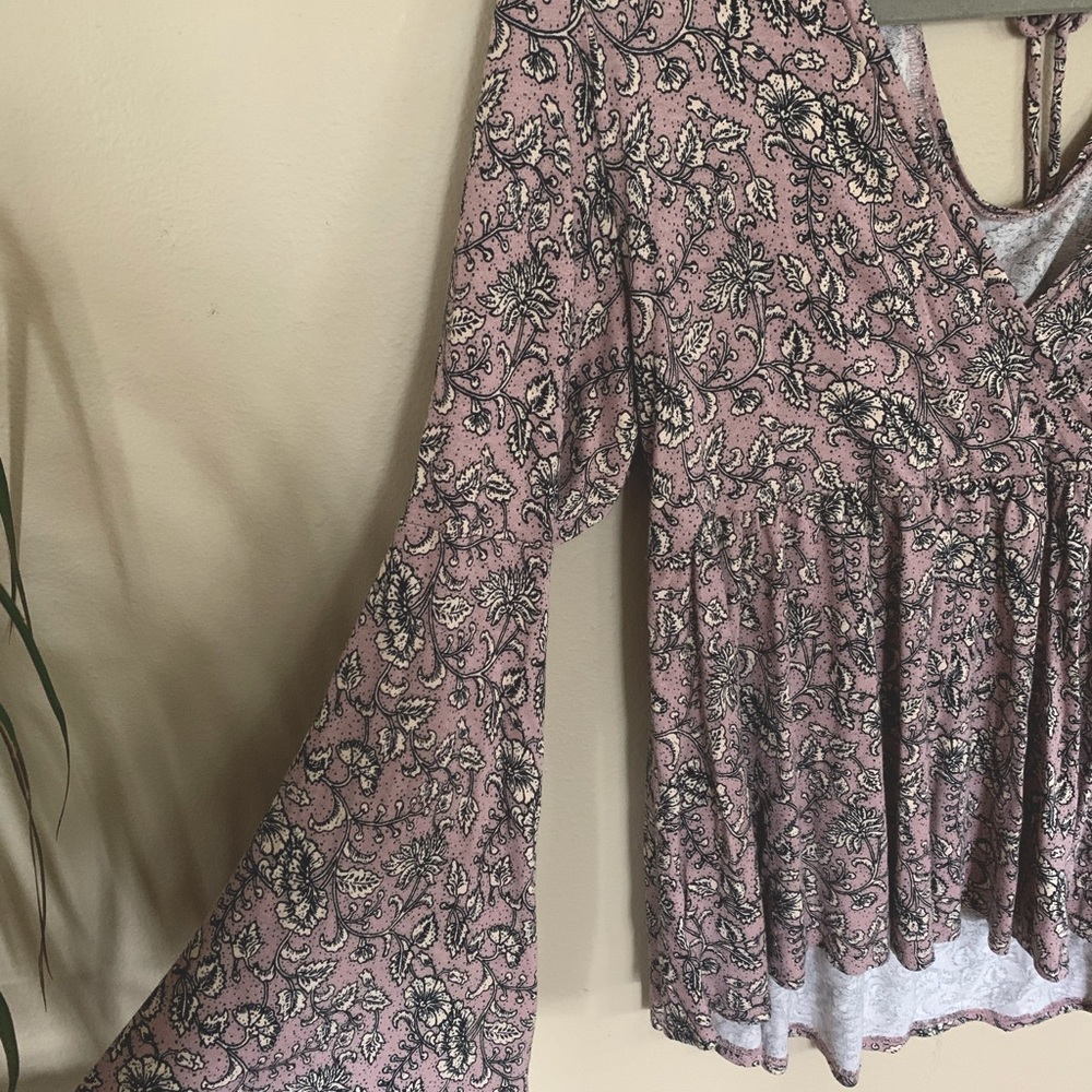 American eagle bell sleeve shirt
